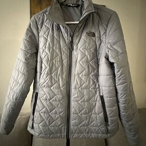 The North Face Women's Grey Quilted Jacket